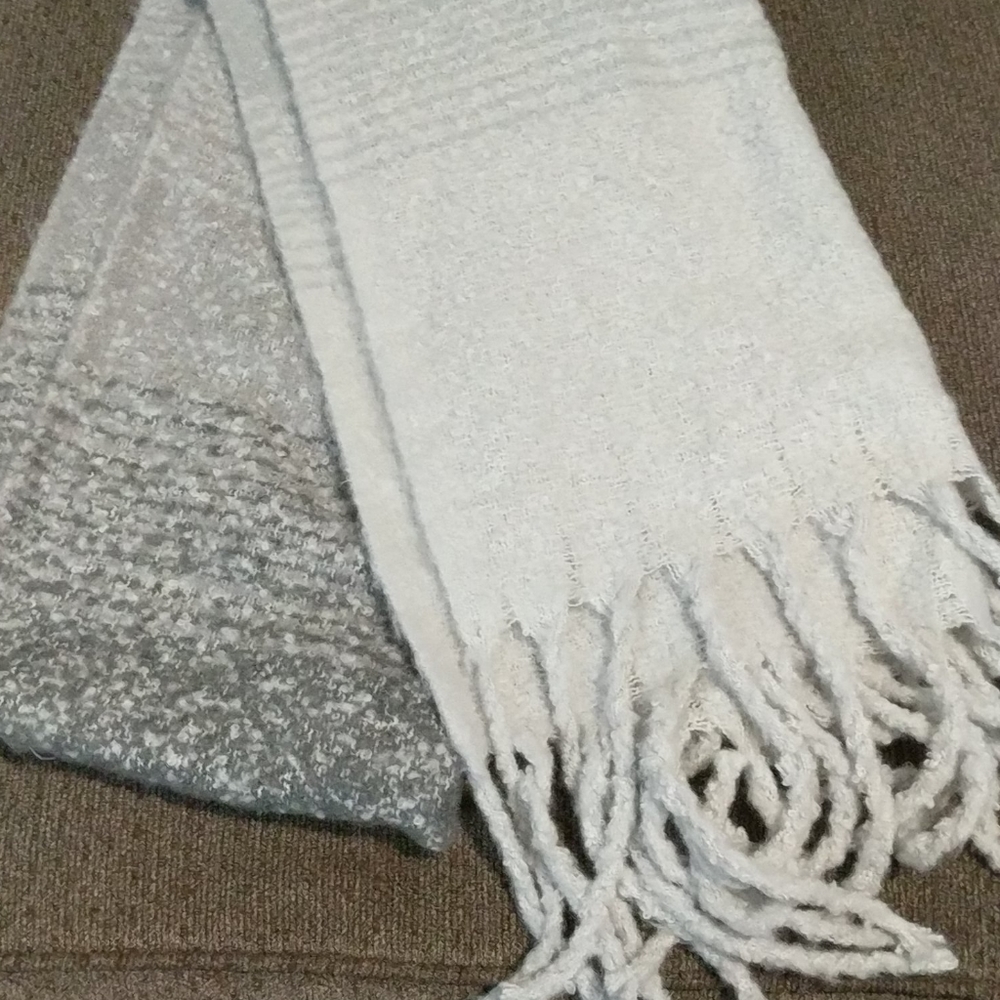 NWOT Mersea Scarf